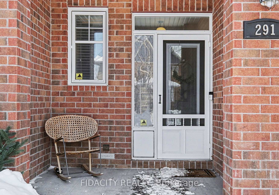 291-horseshoe-crescent-ottawa-ontario-x12761164