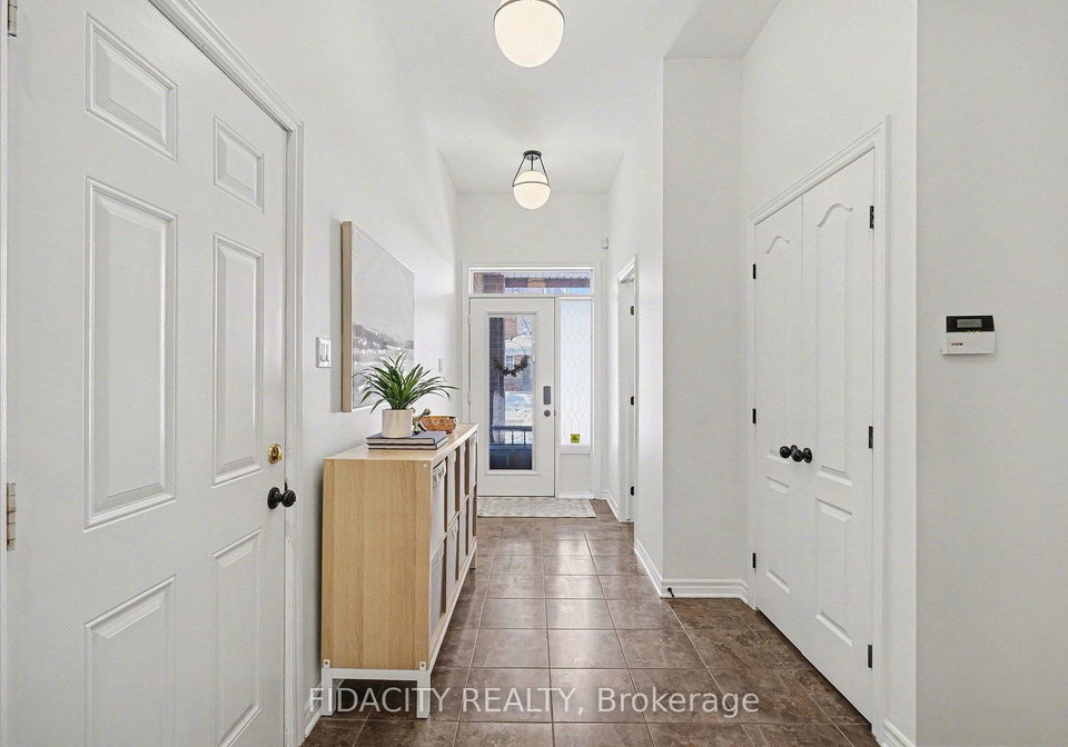 291-horseshoe-crescent-ottawa-ontario-x12761164