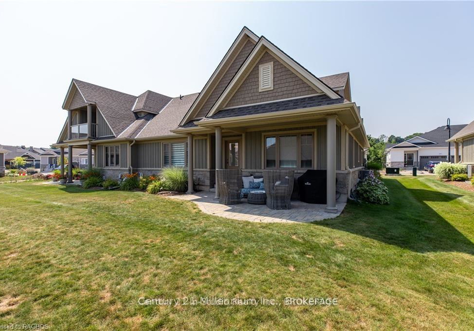160-hawthorn-crescent-georgian-bluffs-ontario-x12761254