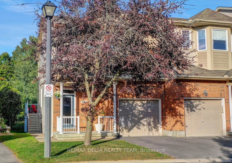 244-parkrose-private-ottawa-ontario-x12761300