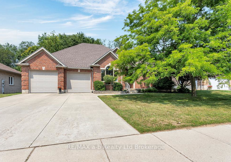 21-windemere-avenue-tillsonburg-ontario-x12761832