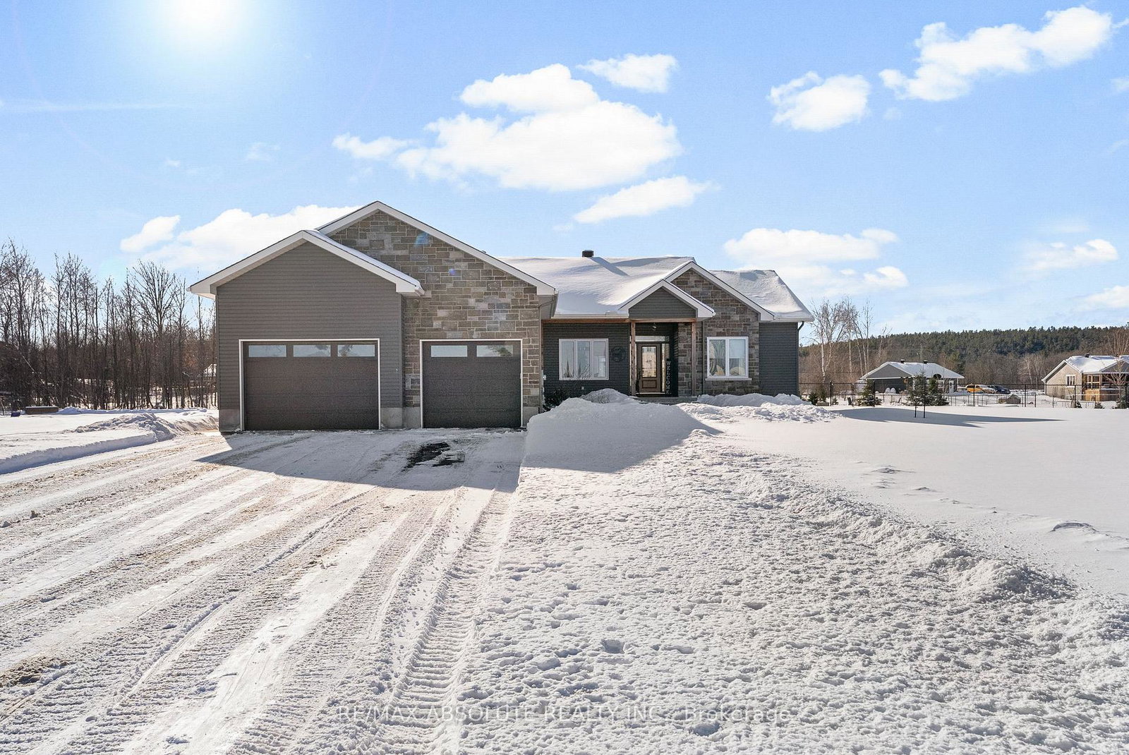 211-lion-head-drive-mississippi-mills-ontario-x12762138