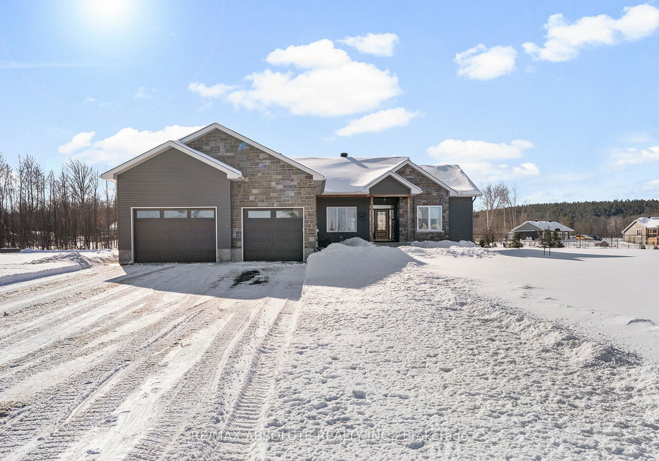 211-lion-head-drive-mississippi-mills-ontario-x12762138