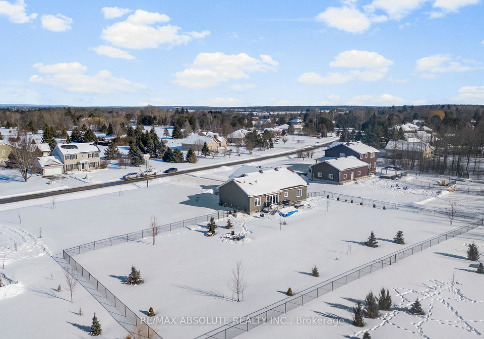 211-lion-head-drive-mississippi-mills-ontario-x12762138