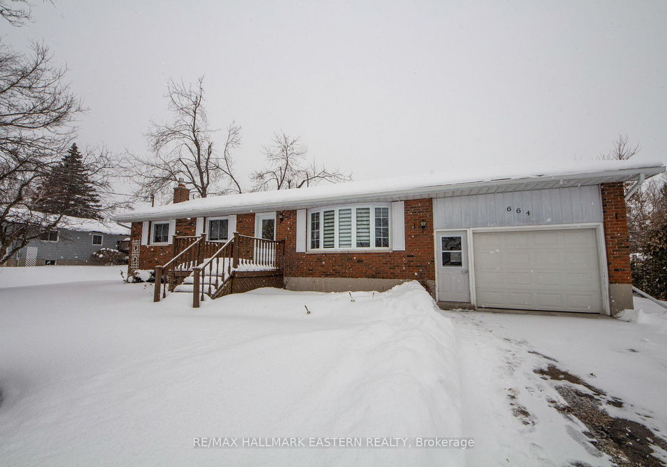 664-deerfield-crescent-selwyn-ontario-x12762172