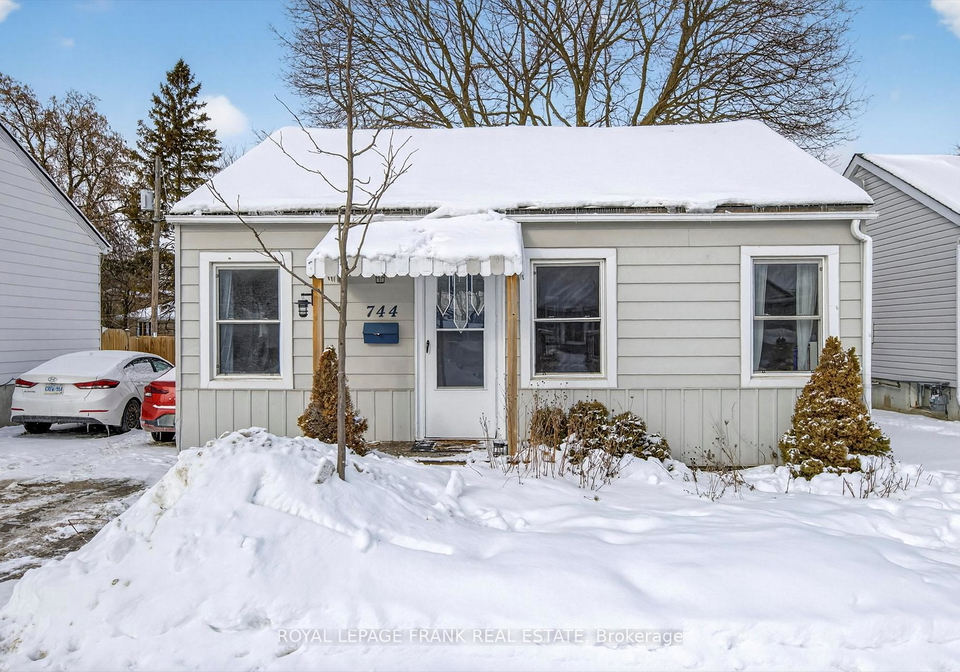 744-brown-street-peterborough-ontario-x12762452