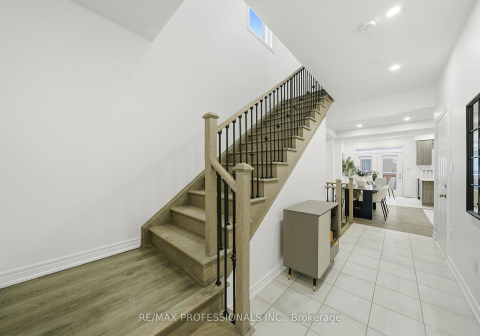 7-westfield-crescent-hamilton-ontario-x12762480
