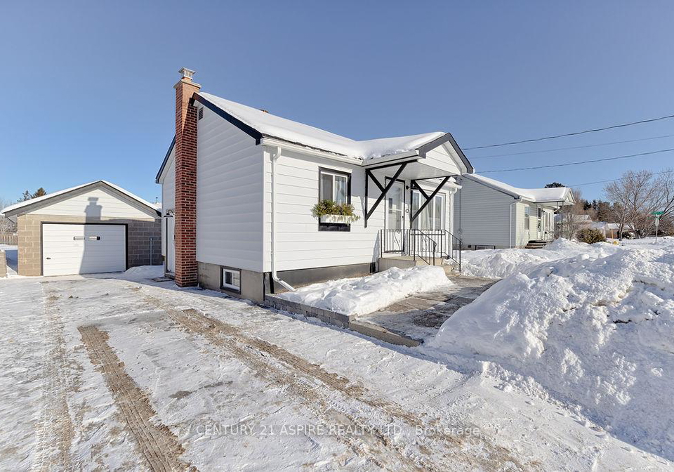 42-mohns-avenue-petawawa-ontario-x12763006