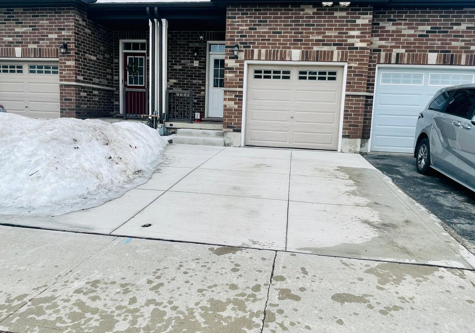 58-renfrew-street-kitchener-ontario-x12763690