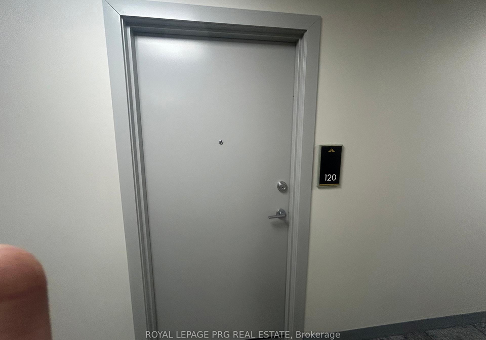 1100-lackner-place-kitchener-ontario-x12764040