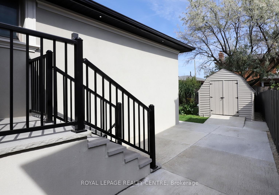 55-flora-drive-hamilton-ontario-x12764380