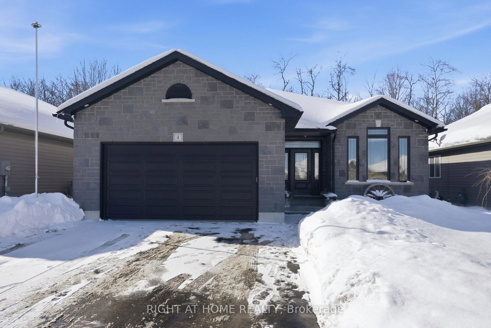 4-rowan-place-quinte-west-ontario-x12764906