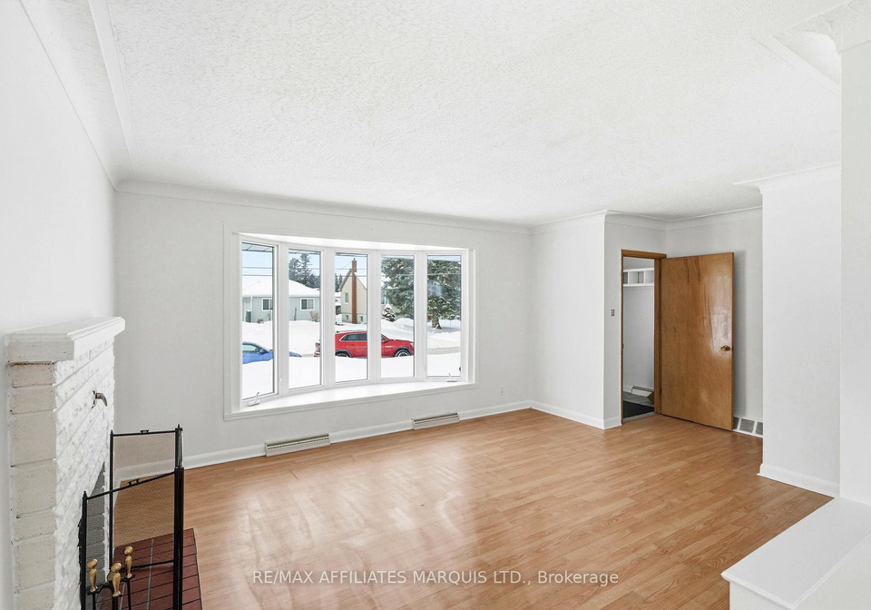 107-westmoreland-avenue-cornwall-ontario-x12764944