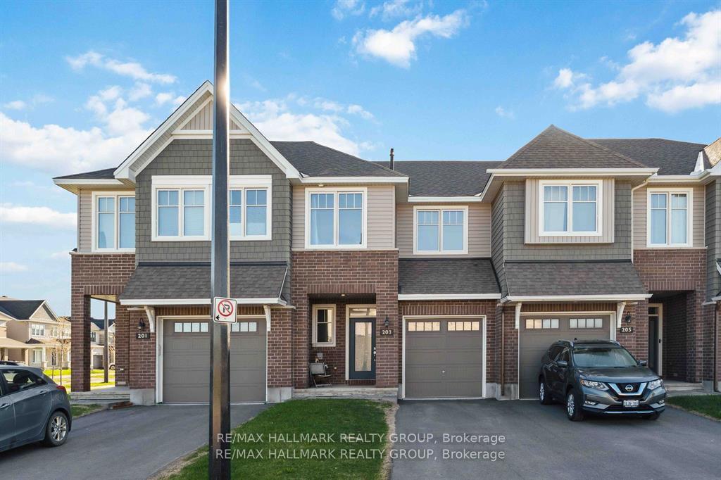 203-finsbury-avenue-ottawa-ontario-x12764974