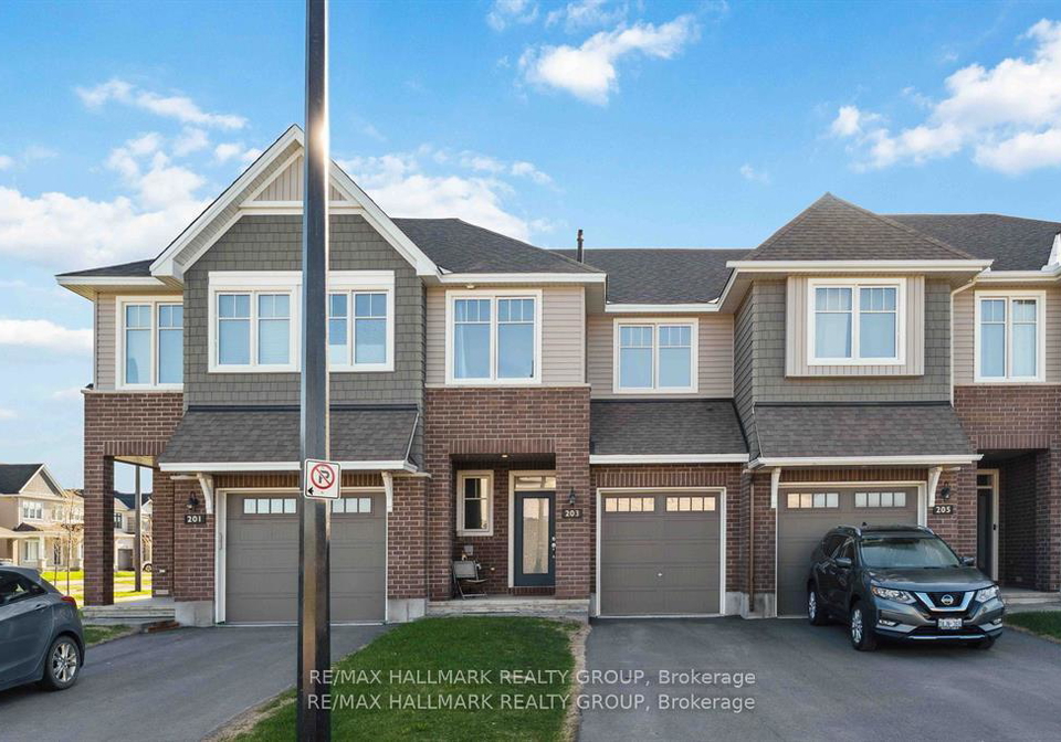203-finsbury-avenue-ottawa-ontario-x12764974