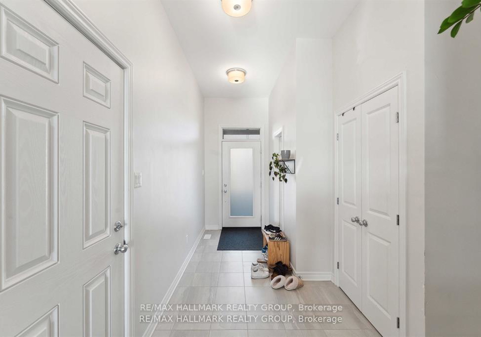 203-finsbury-avenue-ottawa-ontario-x12764974