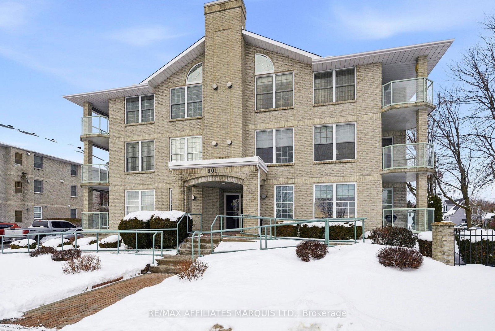 301-water-street-w-cornwall-ontario-x12764992