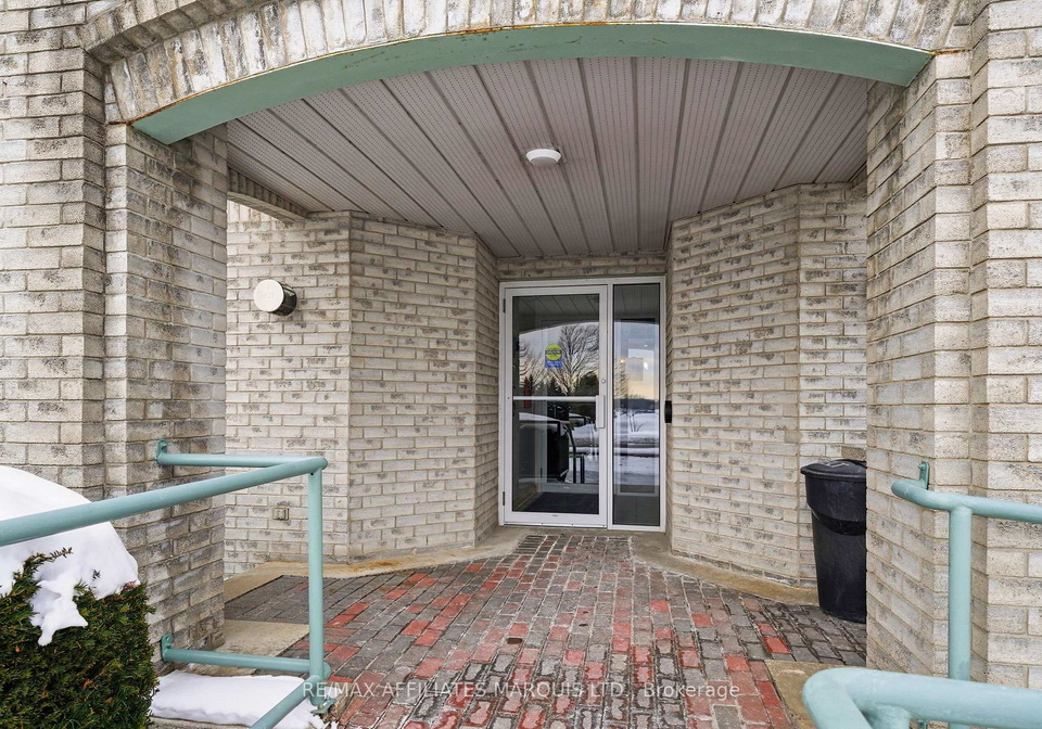 301-water-street-w-cornwall-ontario-x12764992