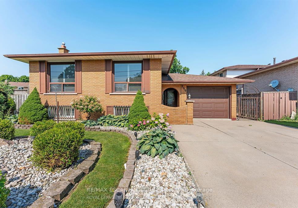 299-eastdale-boulevard-hamilton-ontario-x12765098