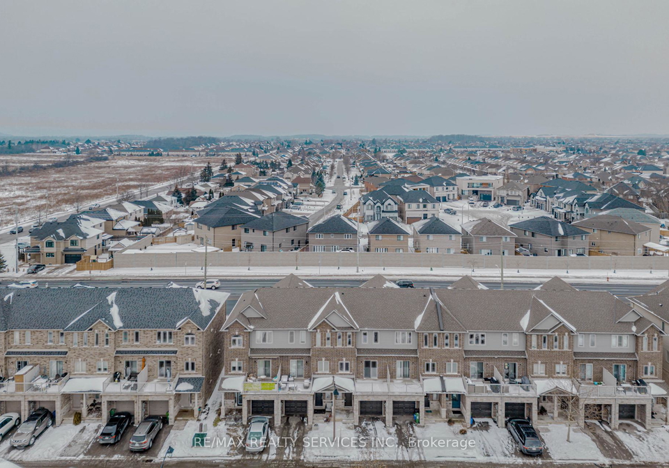 41-crossings-way-n-hamilton-ontario-x12765146