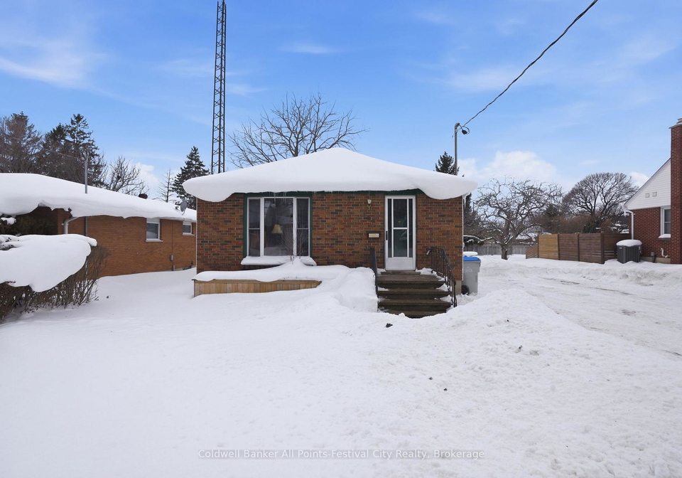 136-elizabeth-street-goderich-ontario-x12765432