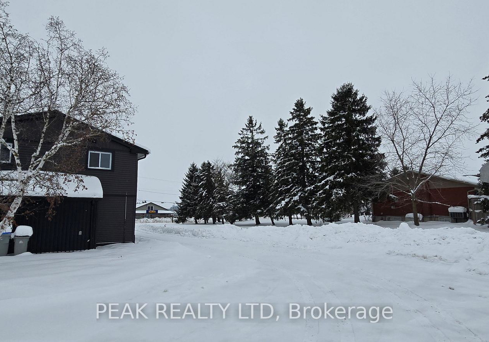 2274-line-34-perth-east-ontario-x12765532