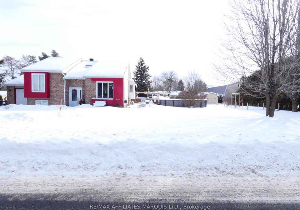 21-ste-therese-boulevard-russell-ontario-x12765546