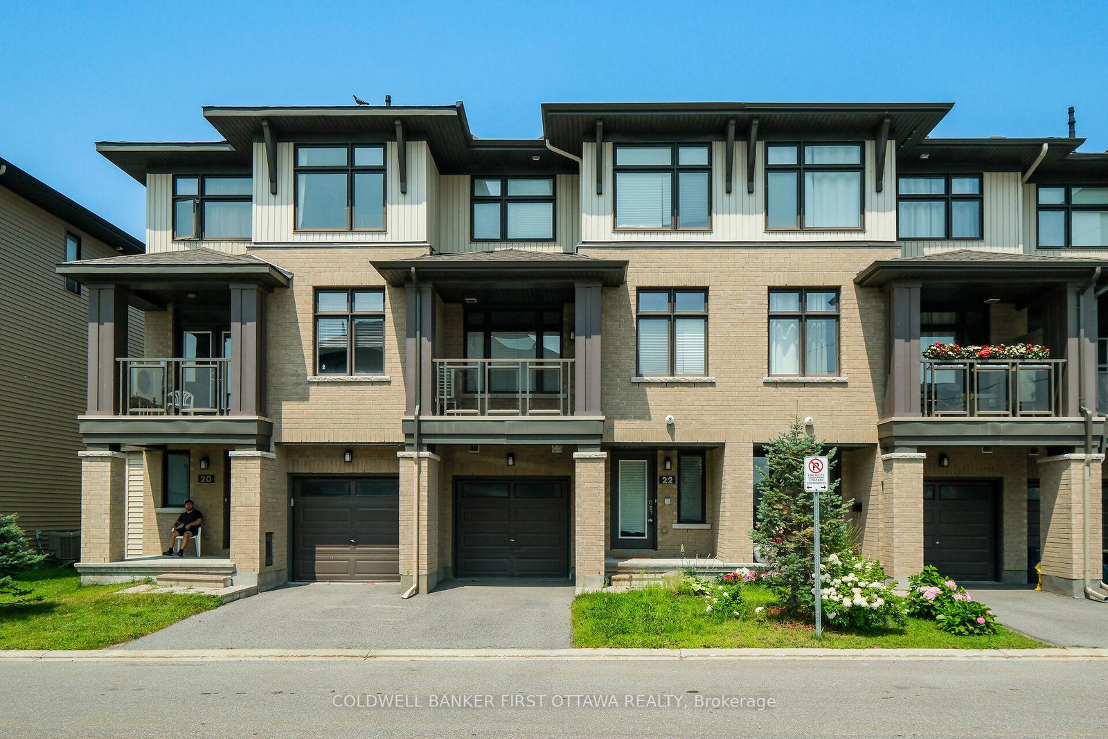 22-stockholm-private-ottawa-ontario-x12765594