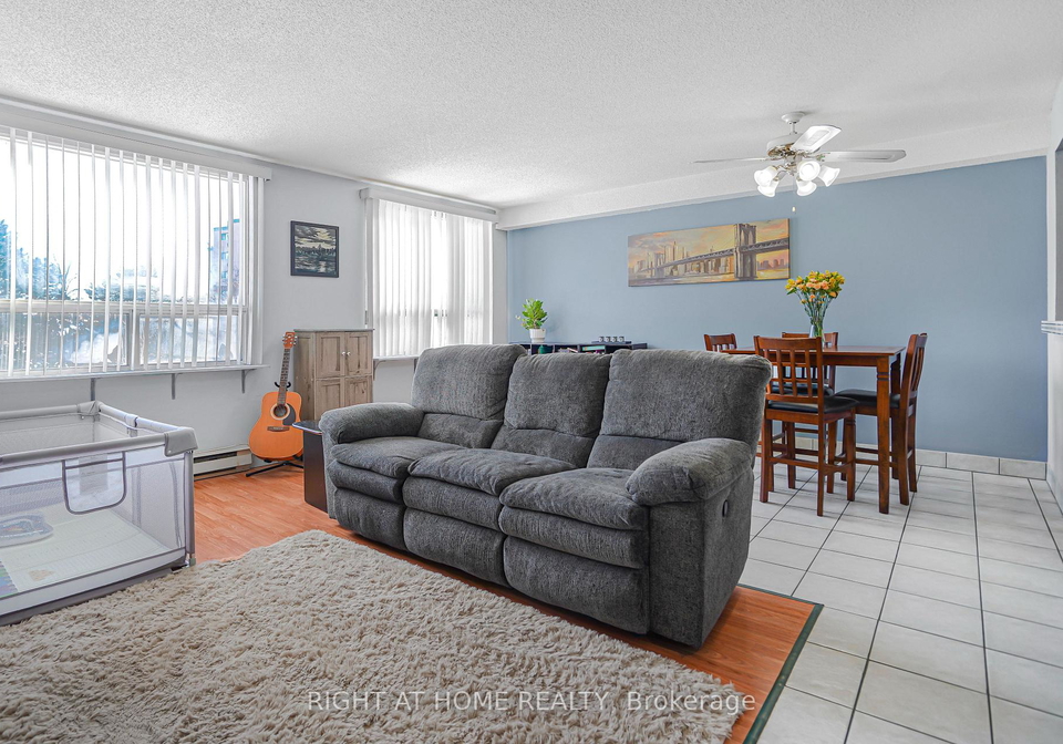 18-holborn-court-kitchener-ontario-x12765620