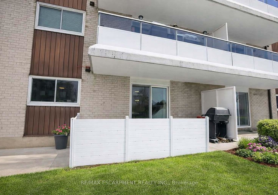 71-vanier-drive-kitchener-ontario-x12765624