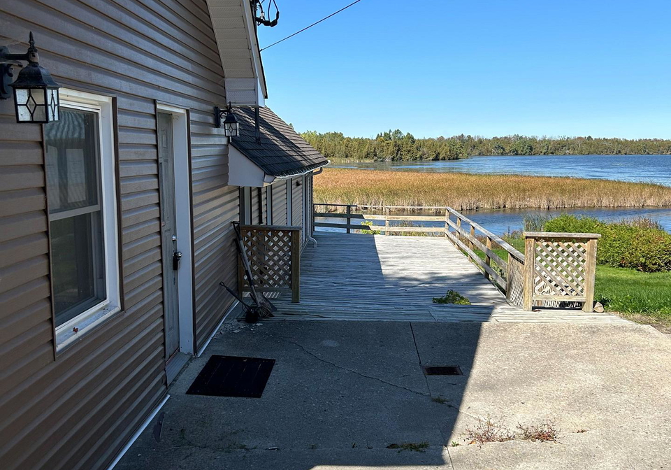16-leisure-lane-kawartha-lakes-ontario-x12765646
