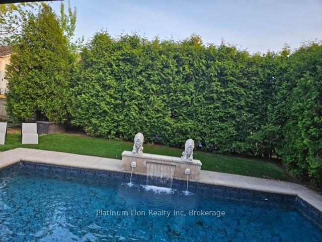 27-surrey-drive-hamilton-ontario-x12766528
