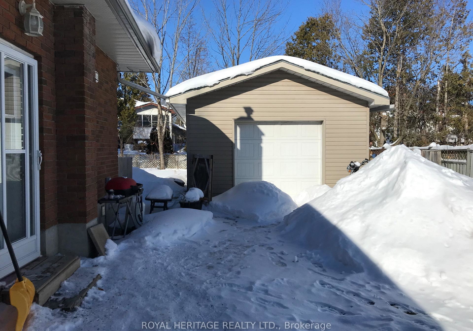 900-ellesmere-avenue-peterborough-ontario-x12767154