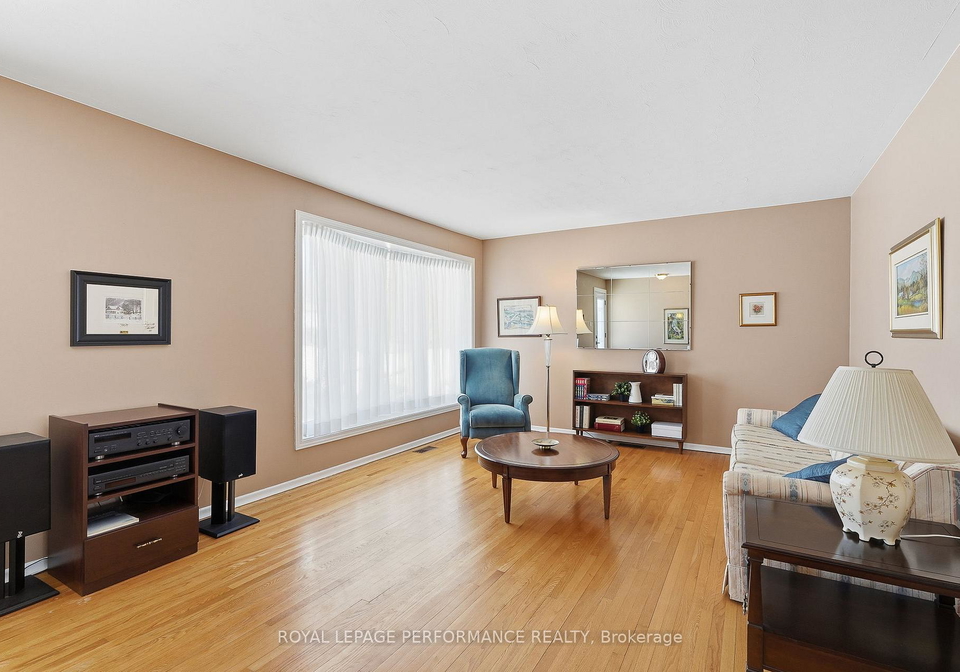 2266-fife-crescent-ottawa-ontario-x12767824