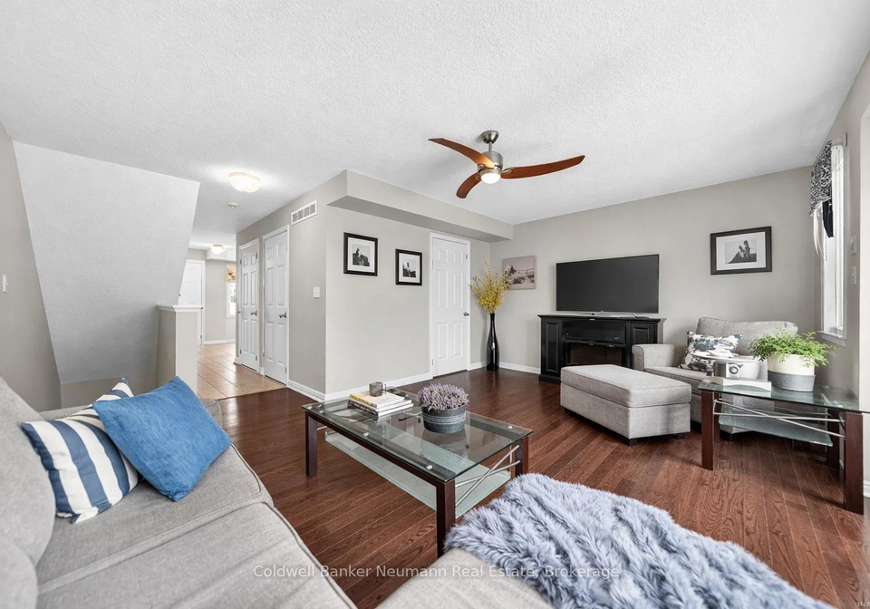 15-carere-crescent-guelph-ontario-x12768304