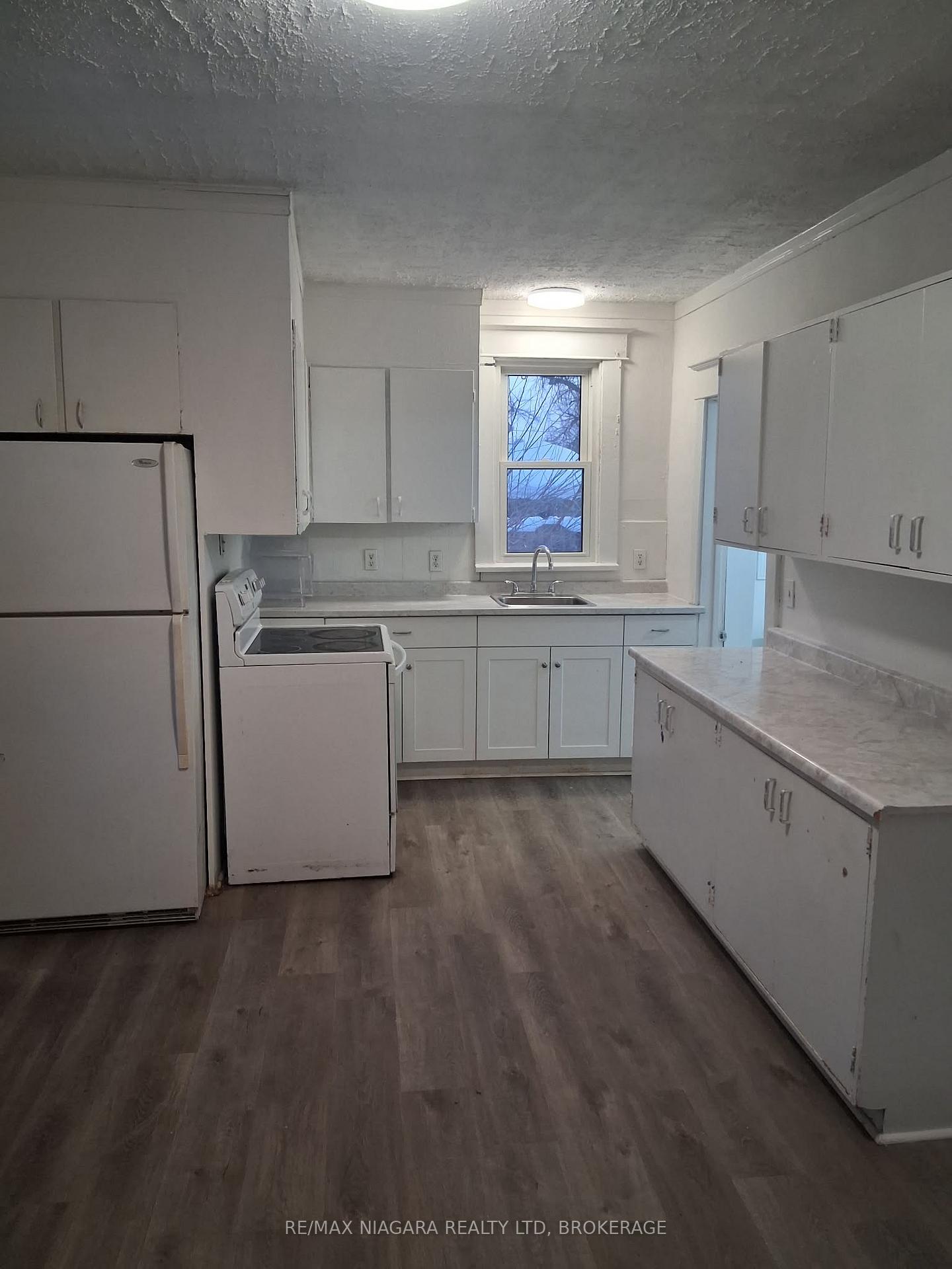 4916-huron-street-niagara-falls-ontario-x12768938