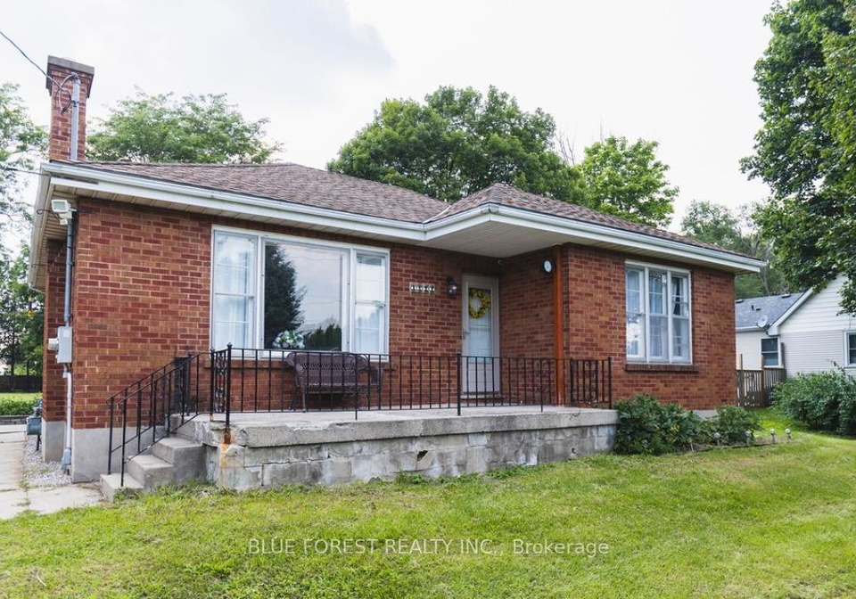 1111-crumlin-side-road-london-east-ontario-x12769046