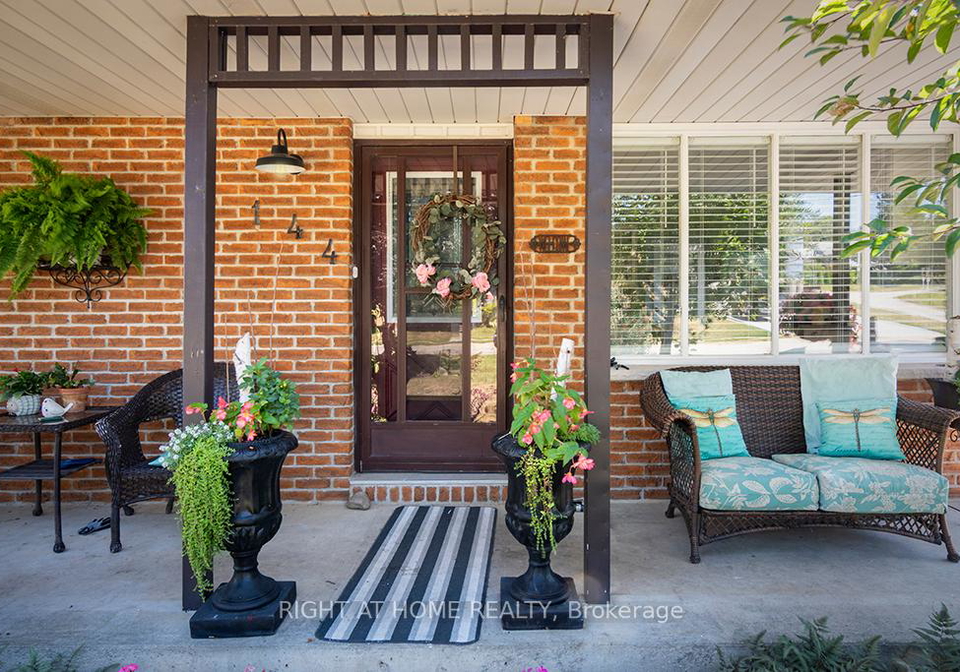144-canterbury-street-w-ingersoll-ontario-x12769098