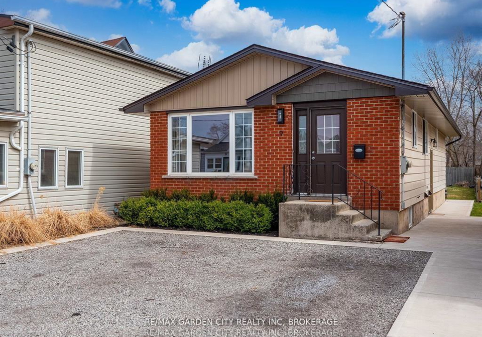 9-churchill-street-st-catharines-ontario-x12769664