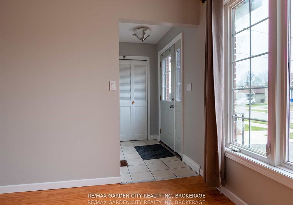 9-churchill-street-st-catharines-ontario-x12769664