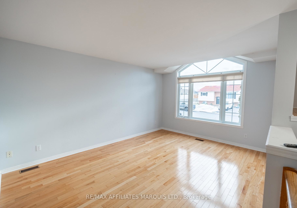 1777-cumberland-street-cornwall-ontario-x12769938