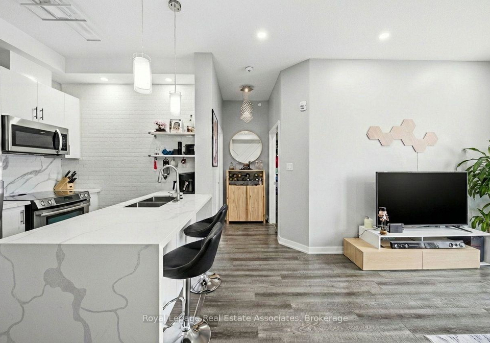 125-shoreview-place-hamilton-ontario-x12770486
