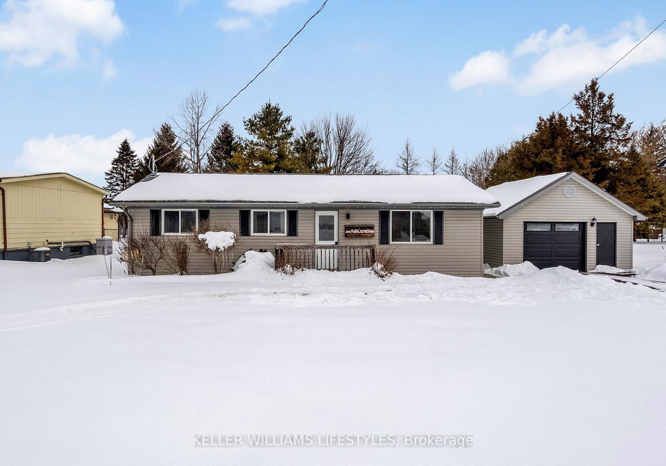 40-york-street-newbury-ontario-x12770570