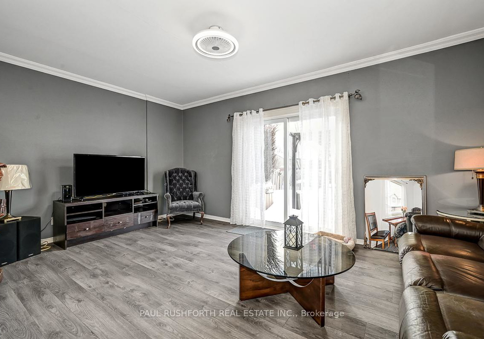 6475-colony-square-ottawa-ontario-x12770978