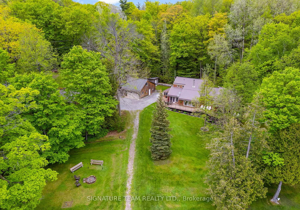 585b-two-mile-trail-whitewater-region-ontario-x12771354