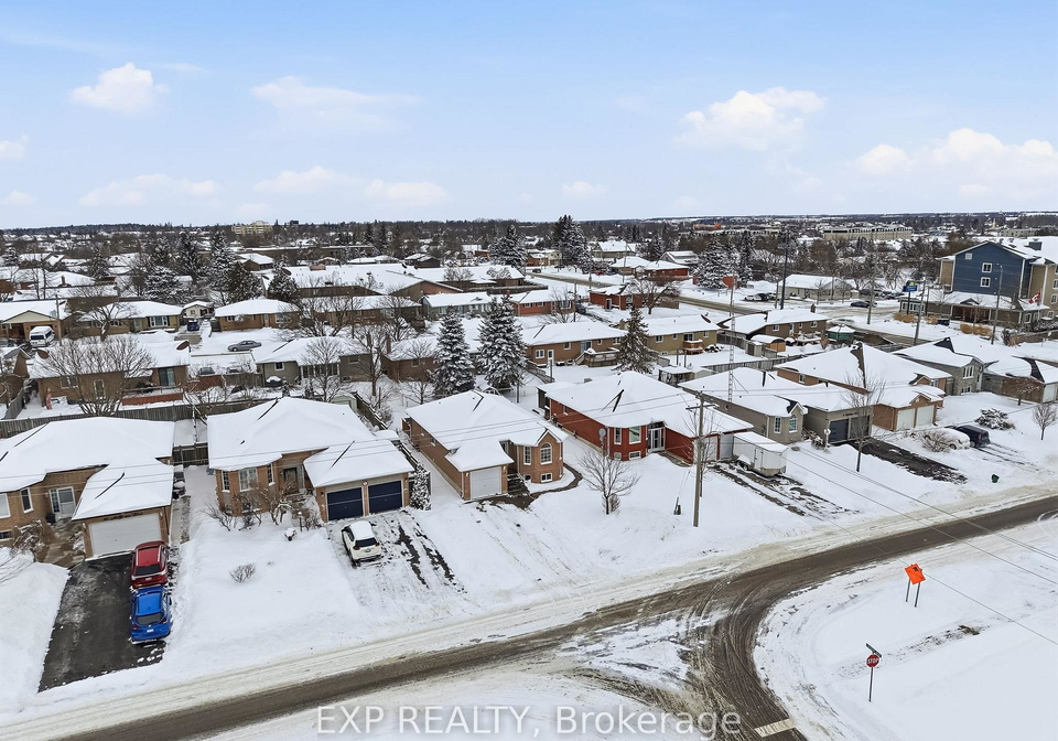 10-mcgibbon-boulevard-kawartha-lakes-ontario-x12772434
