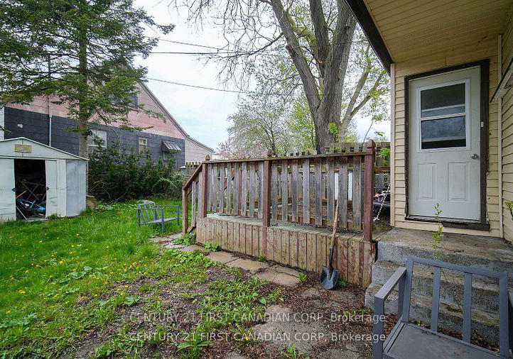 19-montgomery-drive-chatham-kent-ontario-x12772450