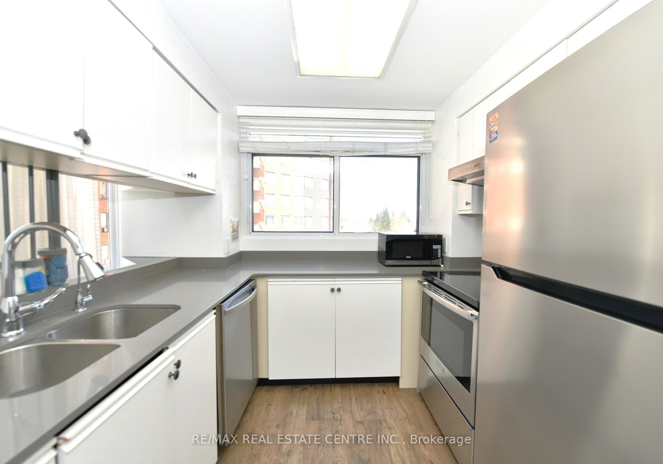 20-ellen-street-e-kitchener-ontario-x12772834