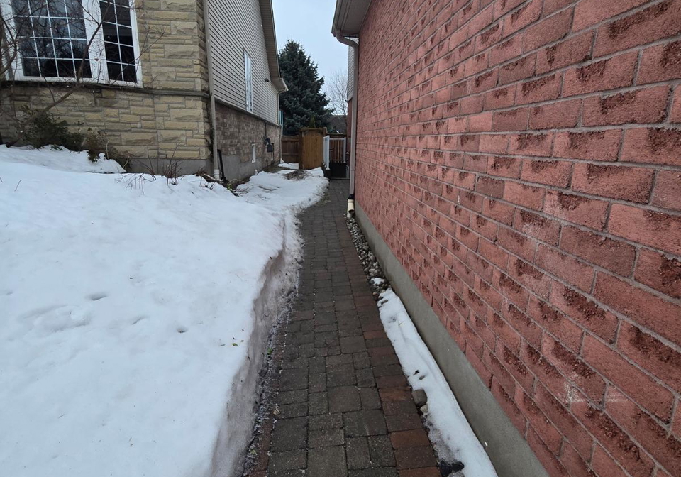 35-woodcrest-court-kitchener-ontario-x12773530