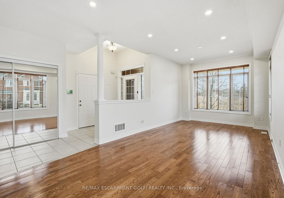 100-springstead-avenue-hamilton-ontario-x12773706
